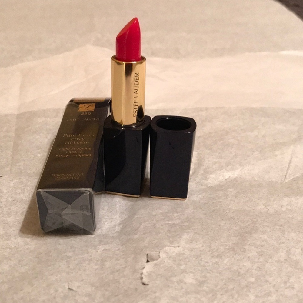 Estee Lauder Pure Envy Hi Lustre Lipstick​​​​​​​​​​​